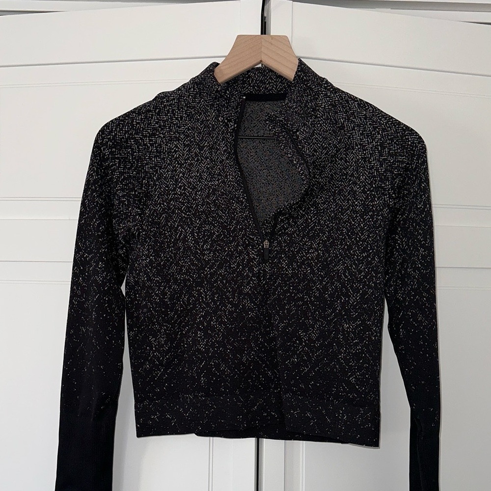 Lululemon Athletica Black Speckled Top
